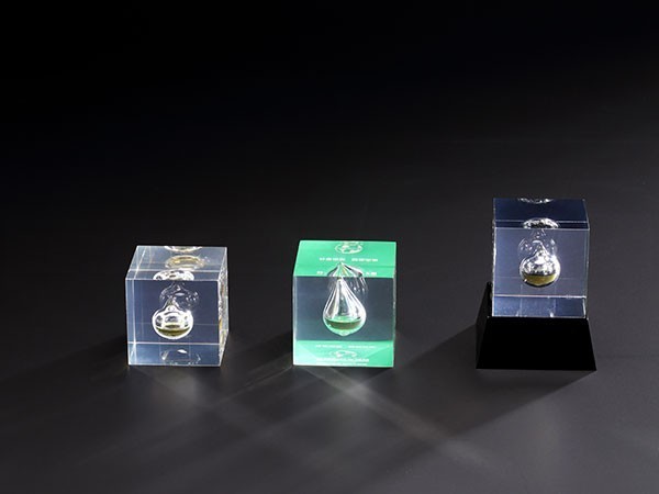 水晶展示臺(tái)